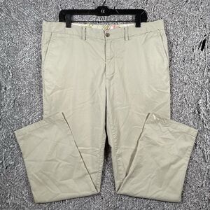 Tommy Bahama Chino Pants Men's Size 38x32 Light Green Preppy Golf Lyocell Design